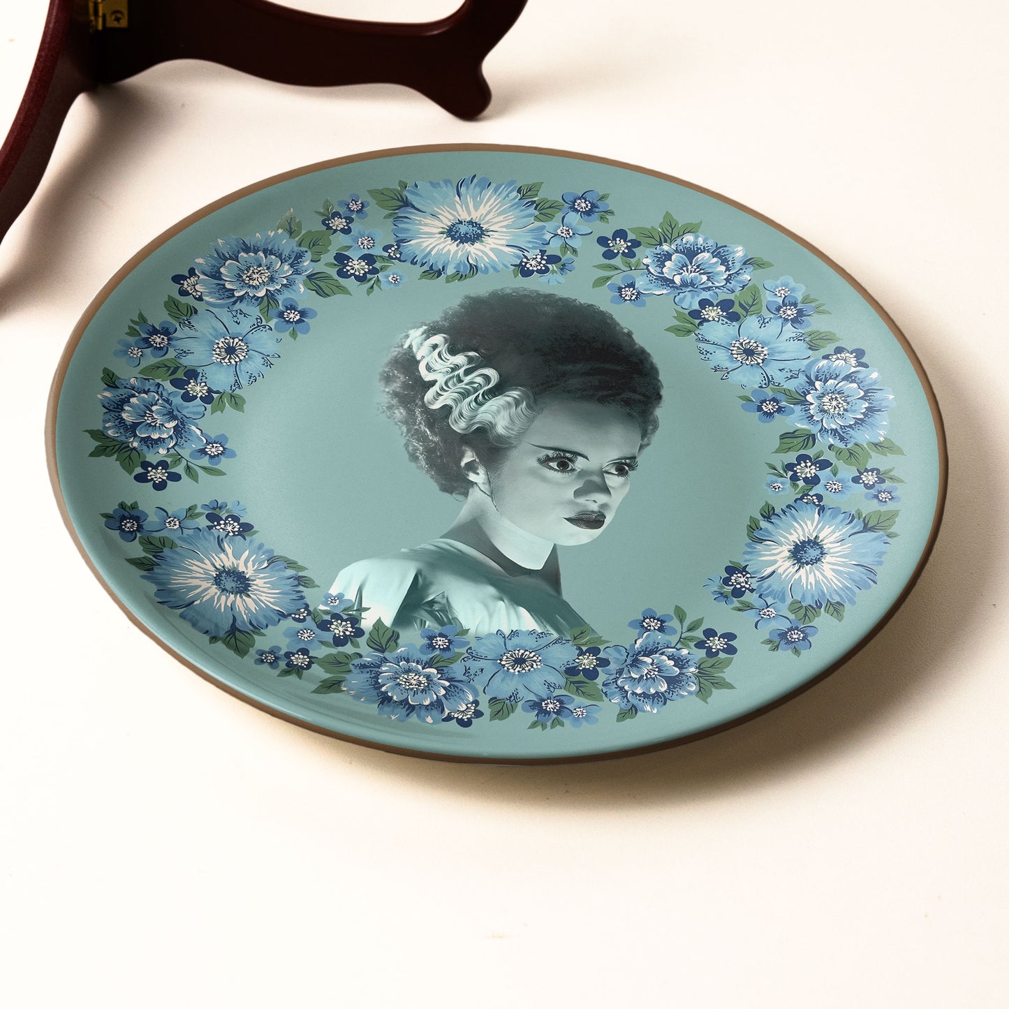 Gothic Elegance – Bride of Frankenstein Decorative Plate