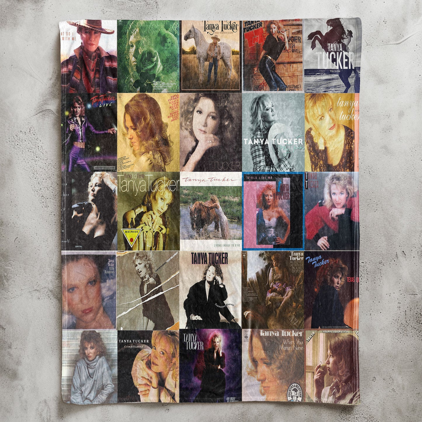Tanya Tucker Sherpa Blanket – A Classic Country Tribute for True Fans