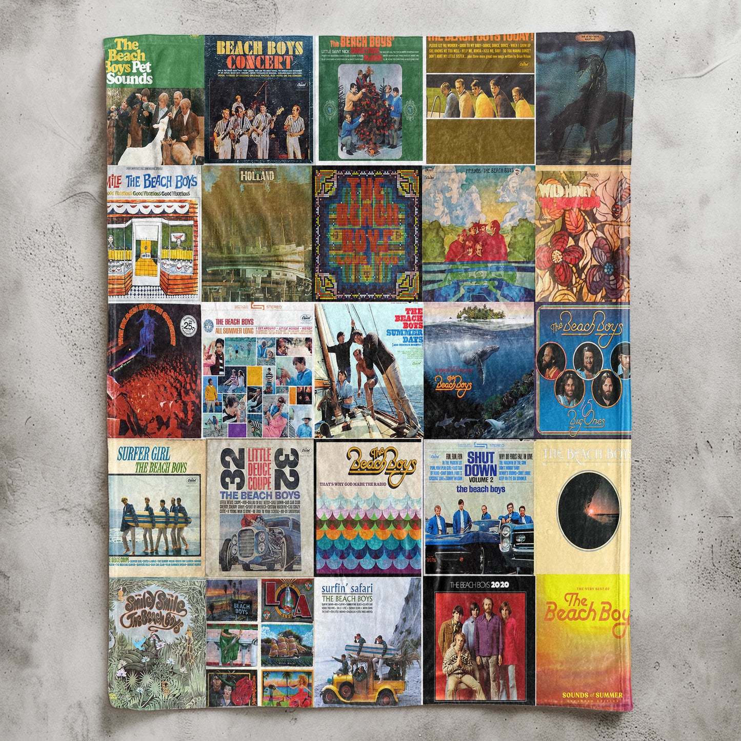 The Beach Boys Sherpa Blanket – A Sun-Soaked Tribute to Timeless California Classics
