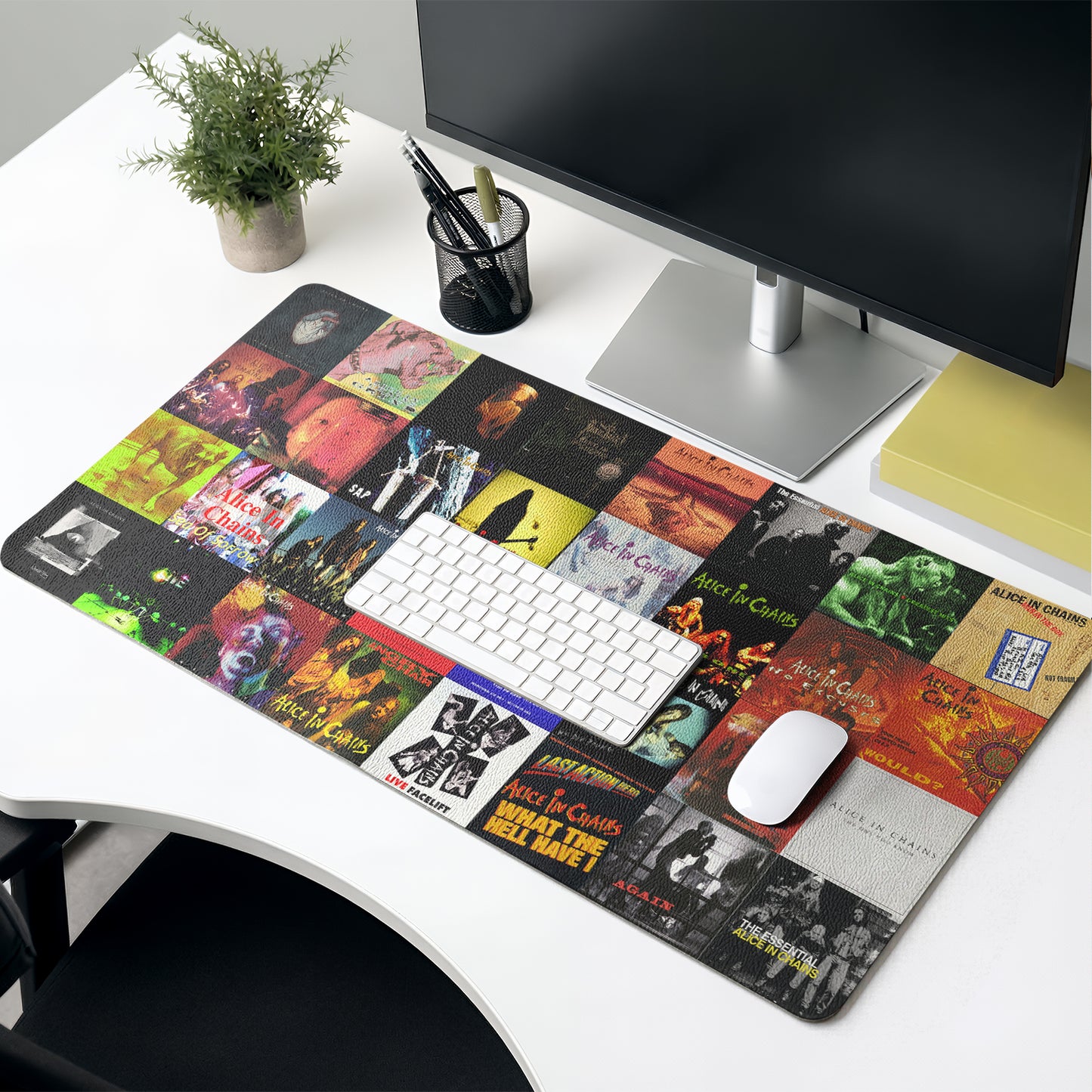 Alice in Chains Print Desk Mat – Non-slip Home Office Gift Keyboard Pad Birthday Gift For Music Lovers