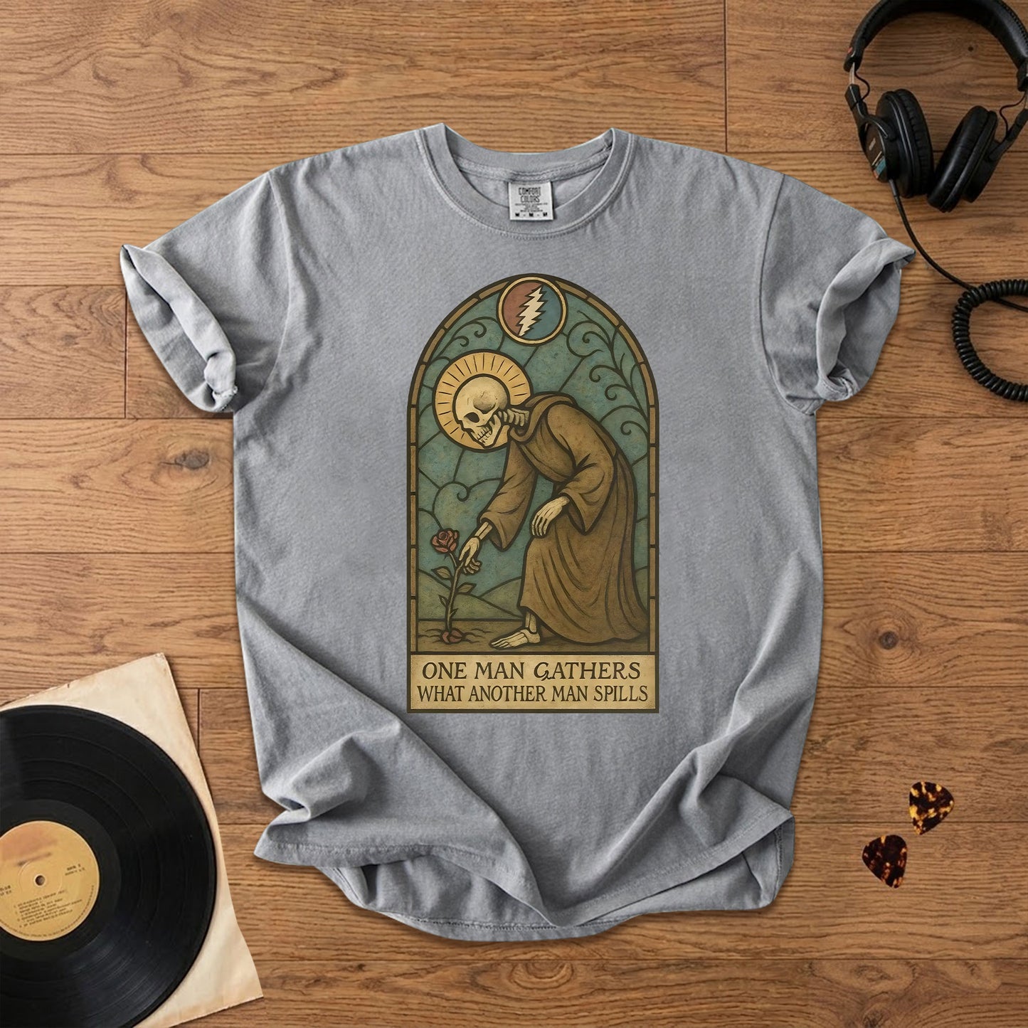 Grateful Dead One Man Gathers Skeleton Graphic T-Shirt – Retro Rock Metal Music Fan Merch Tee