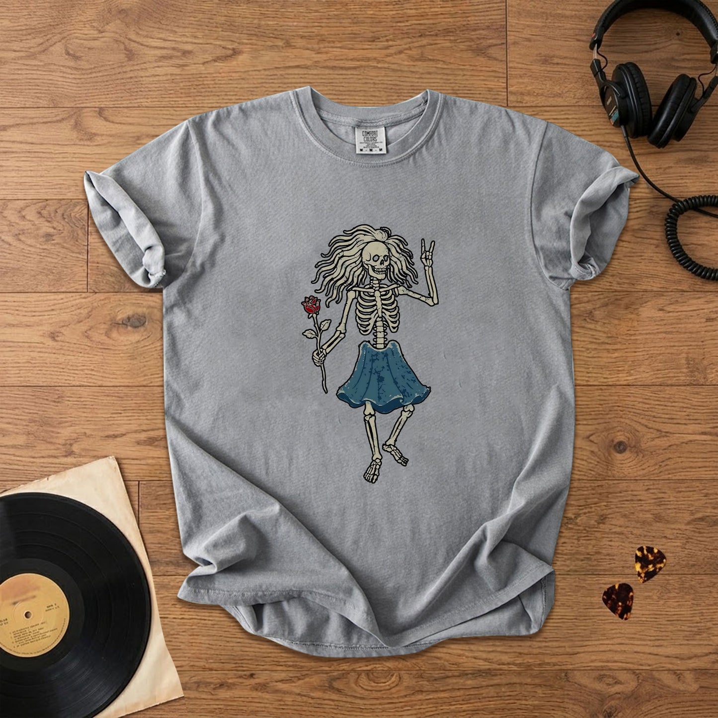 Grateful Dead Bertha Dancing Skeleton Rose T-Shirt – Retro Rock Metal Music Fan Merch Tee