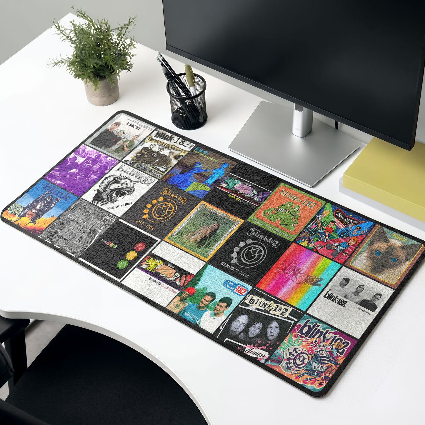 Blink-182 Art Print Music Desk Mat – Non-slip Home Office Gift Keyboard Pad Birthday Gift For Music Lovers