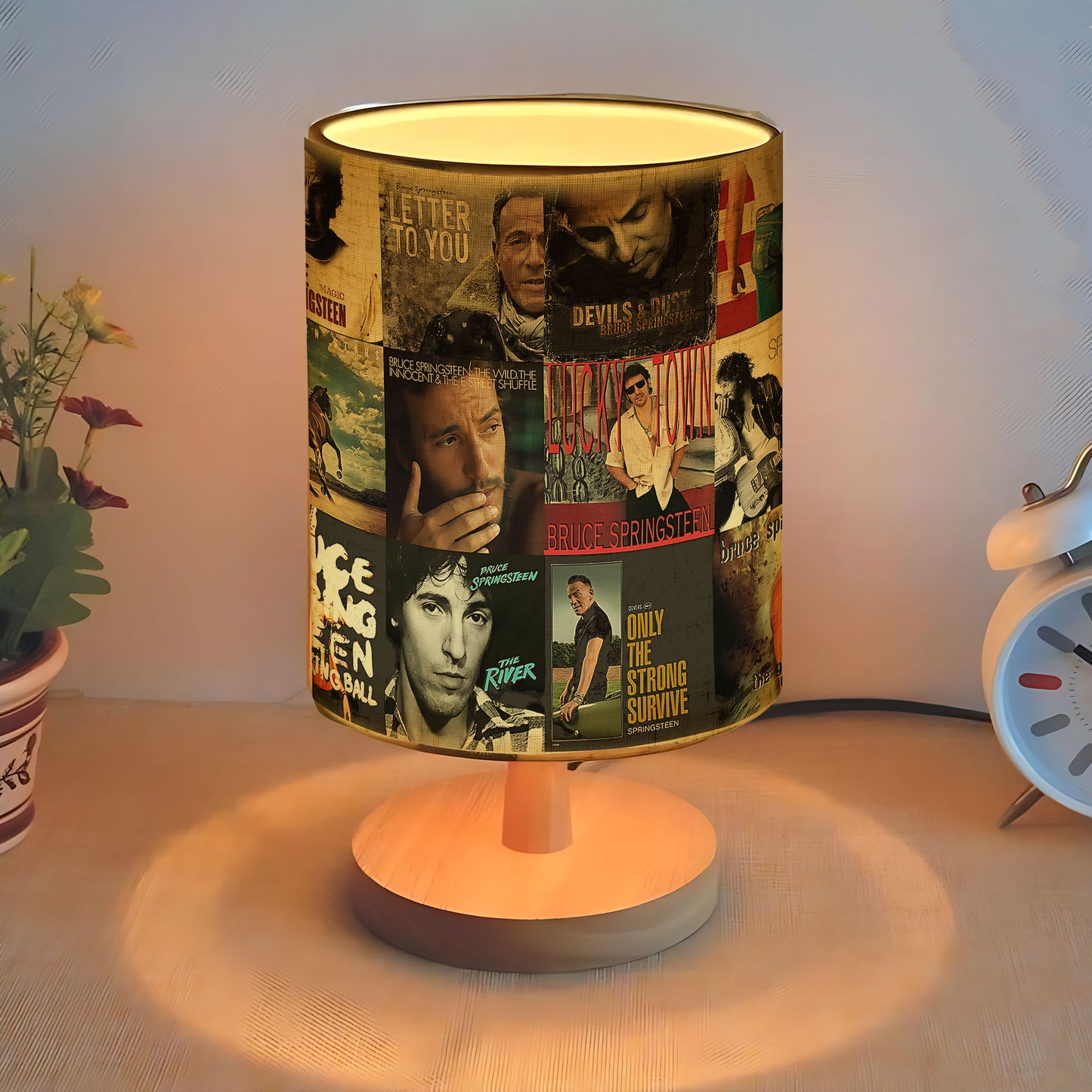 Bruce Springsteen Album Cover Table Lamp – Rock Legend Edition