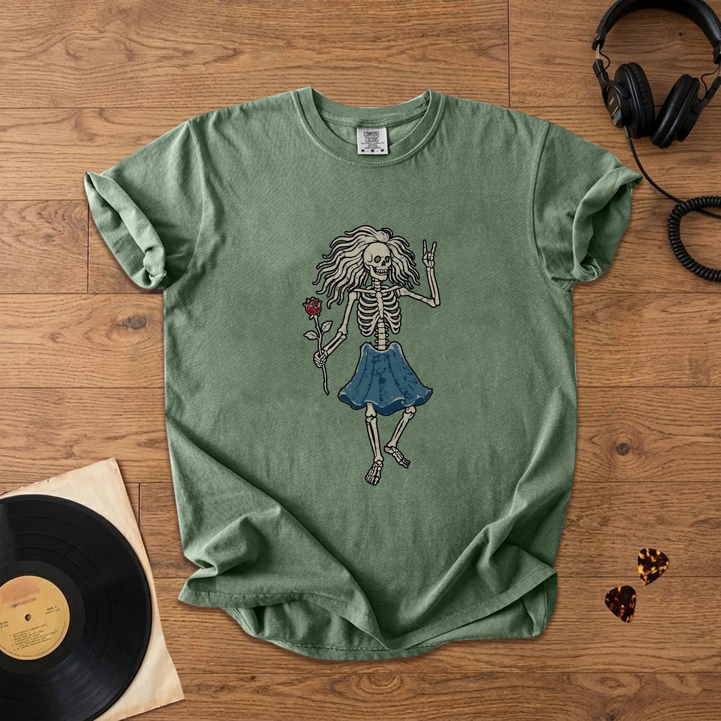 Grateful Dead Bertha Dancing Skeleton Rose T-Shirt – Retro Rock Metal Music Fan Merch Tee