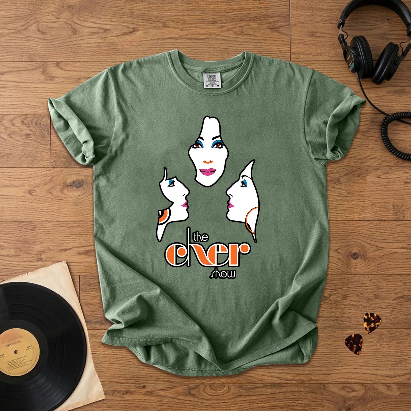 The Cher Show Retro Faces Graphic T-Shirt – Retro Rock Metal Music Fan Merch Tee