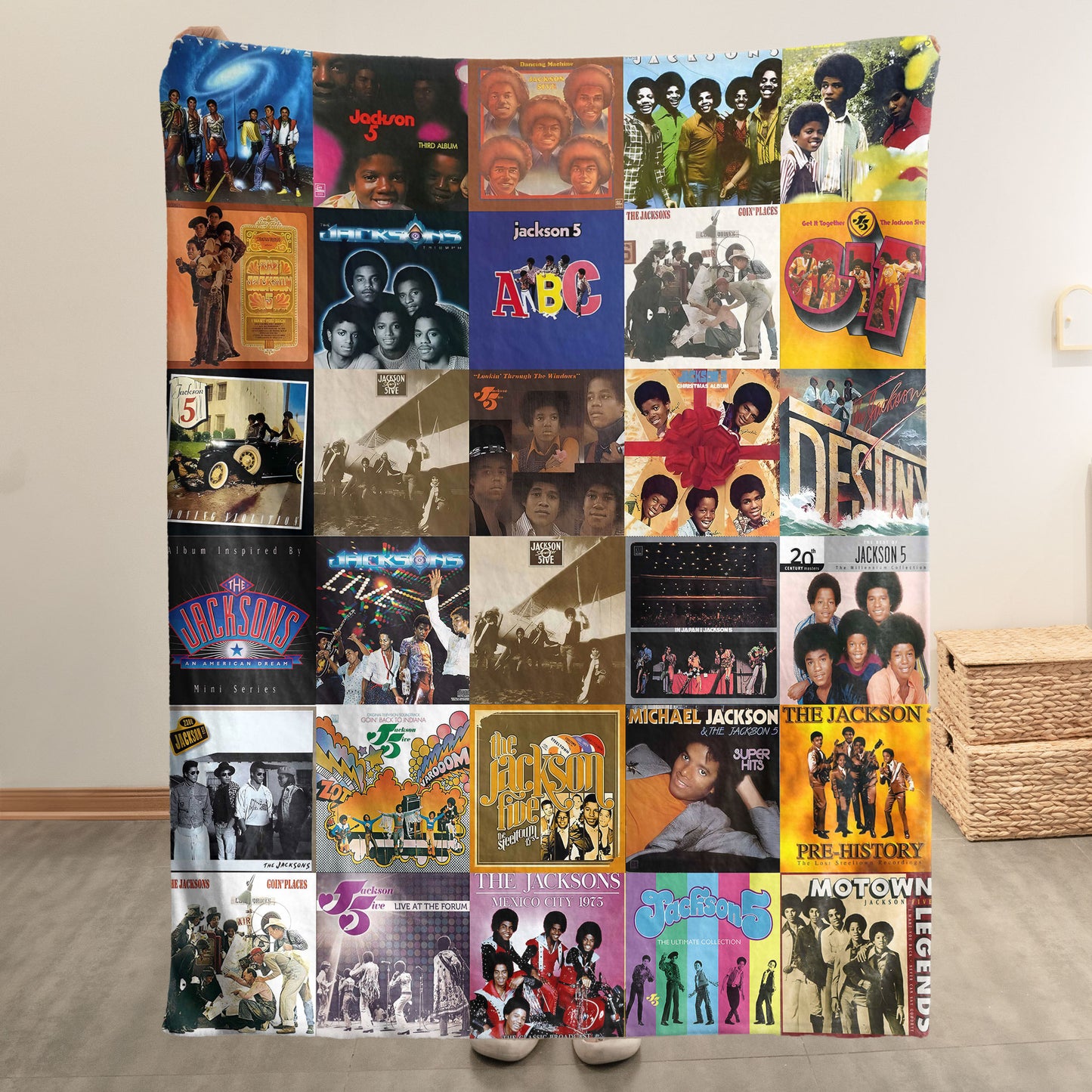 Jackson 5 Sherpa Blanket – A Heartwarming Tribute to Motown Magic