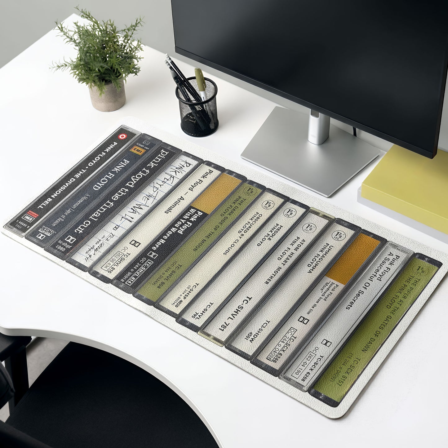 Pink Floyd Vintage Cassette Tape Stack Desk Mat – Non-slip Office Gift Keyboard Pad Birthday Gift For Music Lovers