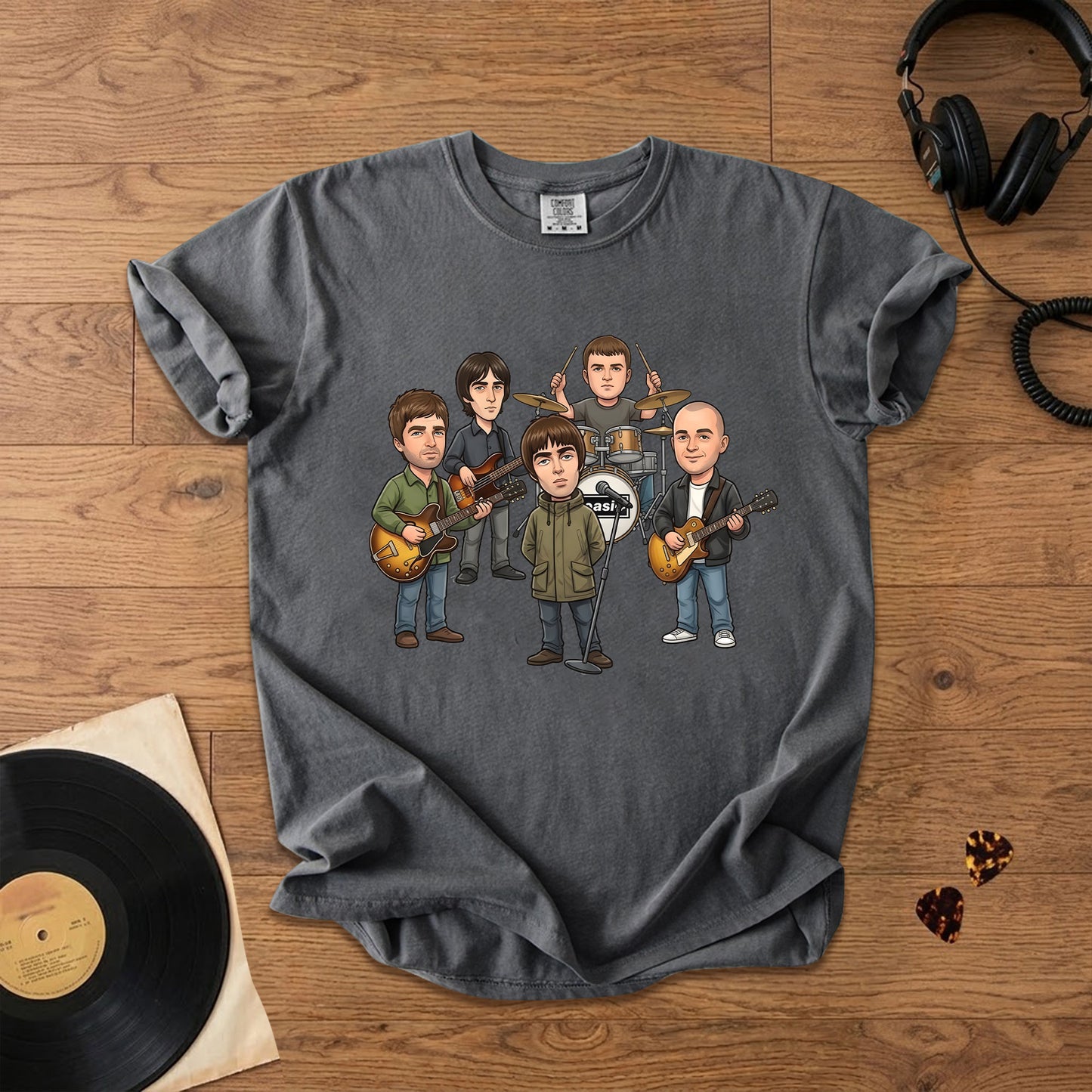Oasis Cartoon Band Graphic T-Shirt – Britpop Fan Tee