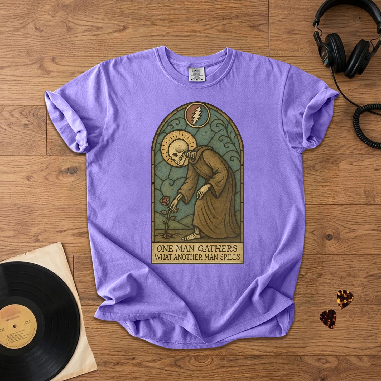 Grateful Dead One Man Gathers Skeleton Graphic T-Shirt – Retro Rock Metal Music Fan Merch Tee