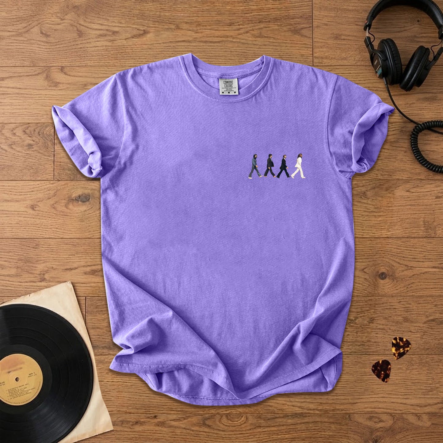 Vintage The Beatles Crossing Abbey Road Graphic T-Shirt – Retro Music The Beatles Band Merch Tee