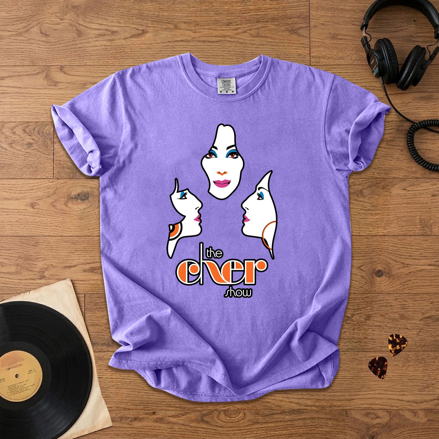 The Cher Show Retro Faces Graphic T-Shirt – Retro Rock Metal Music Fan Merch Tee