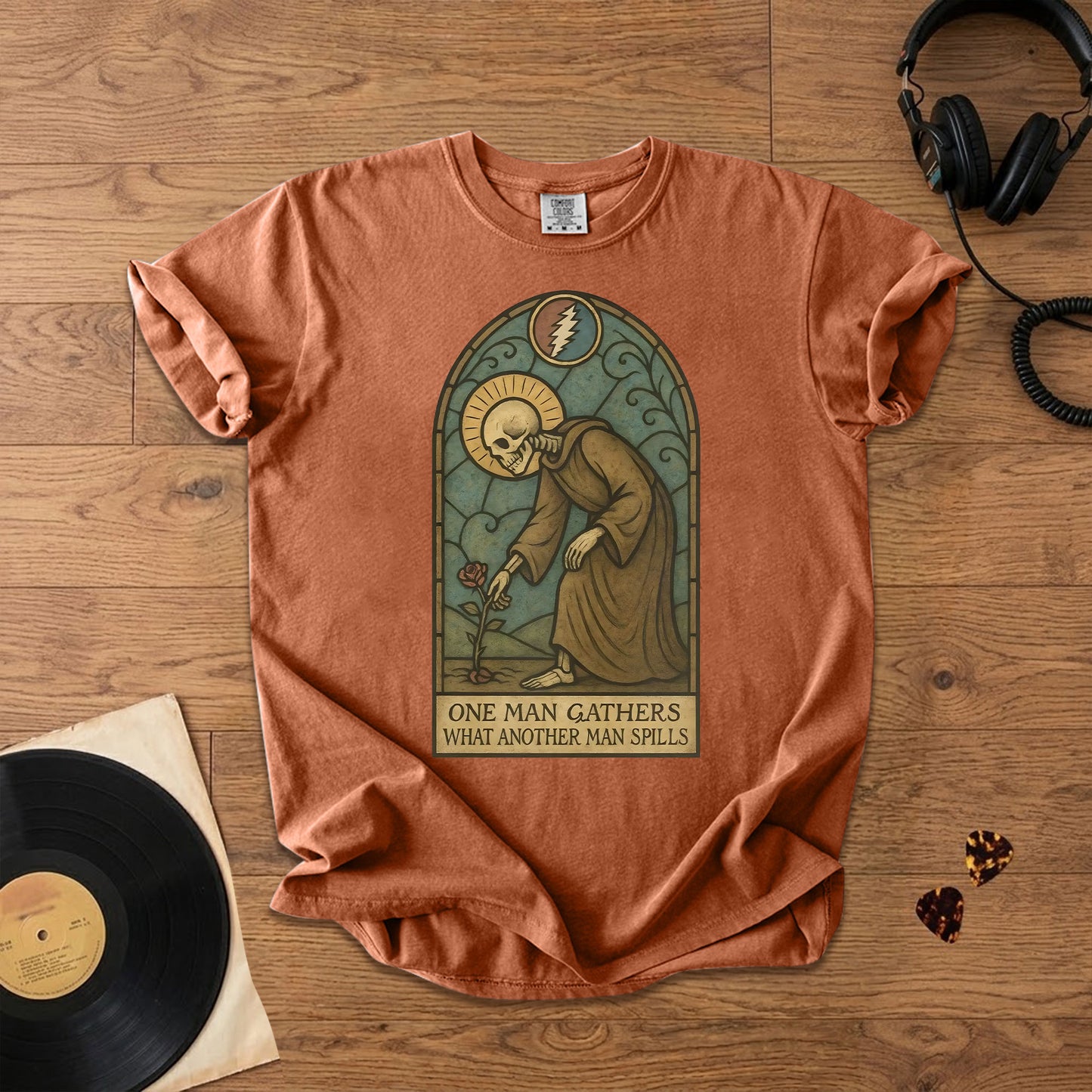 Grateful Dead One Man Gathers Skeleton Graphic T-Shirt – Retro Rock Metal Music Fan Merch Tee